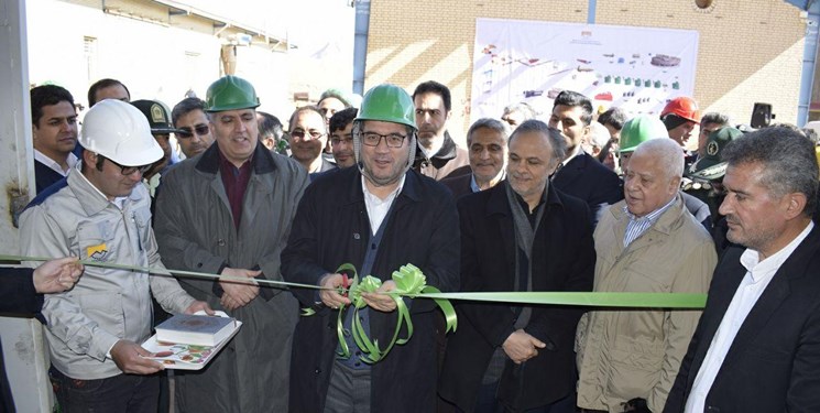 کارخانه تولید شمش طلای بردسکن با حضور وزیر صنعت افتتاح شد