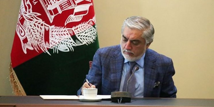 عبدالله اعضای کمیسیونهای انتخاباتی افغانستان را ممنوعالخروج کرد