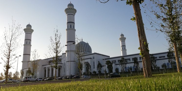 «کرونا» افتتاح بزرگترین مسجد آسیای مرکزی را به تعویق انداخت
