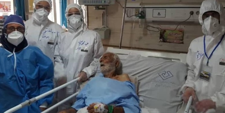 پیرمرد 81 ساله پشت کرونا را به خاک مالید/ راه اندازی نخستین سامانه تماس تصویری برای بیماران