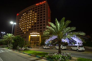 روشنایی چراغ هتل های کیش به عشق پرستاران