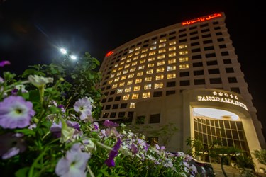 روشنایی چراغ هتل های کیش به عشق پرستاران