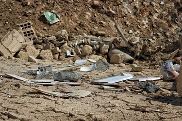 تخلیه نخاله ساختمانی در حاشیه کمربندی شهر ایلام