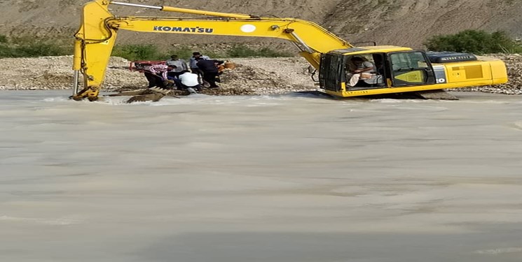 تقدیر بخشدار مرکزی گچساران از تلاش شبانه روزی مجموعه نفت در جهت آبرسانی به روستاهای باباکلان و بی بی حکیمه