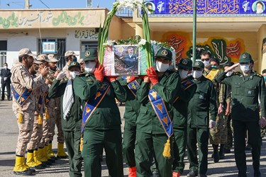تشییع و خاکسپاری جانباز شیمیایی شهید«حاج مجتبی ضیائی»در آباده