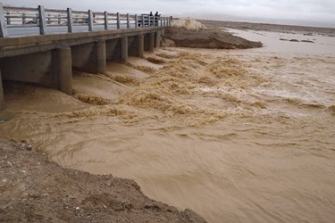 جاری شدن سیل در ابرکوه پس از 24 ساعت بارندگی