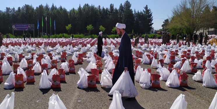 «کمک مومنانه» سپاه تا پایان ماه رمضان ادامه دارد/ توزیع 28 هزار بسته معیشتی در کرمانشاه تا چند روز آینده