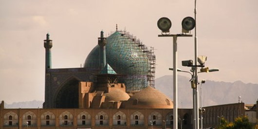 گنبد مسجد امام اصفهان پس  از 9 سال از حصار داربست‌ها خارج می‌شود