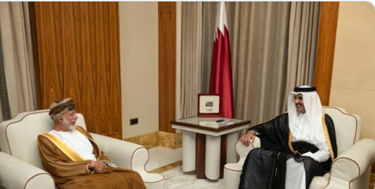 دیدار وزیر خارجه عمان با امیر قطر و تسلیم پیام سلطان هیثم