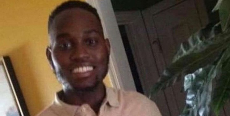 دستگیری مردی که از صحنه قتل جوان سیاه‌پوست آمریکایی فیلمبرداری کرده بود