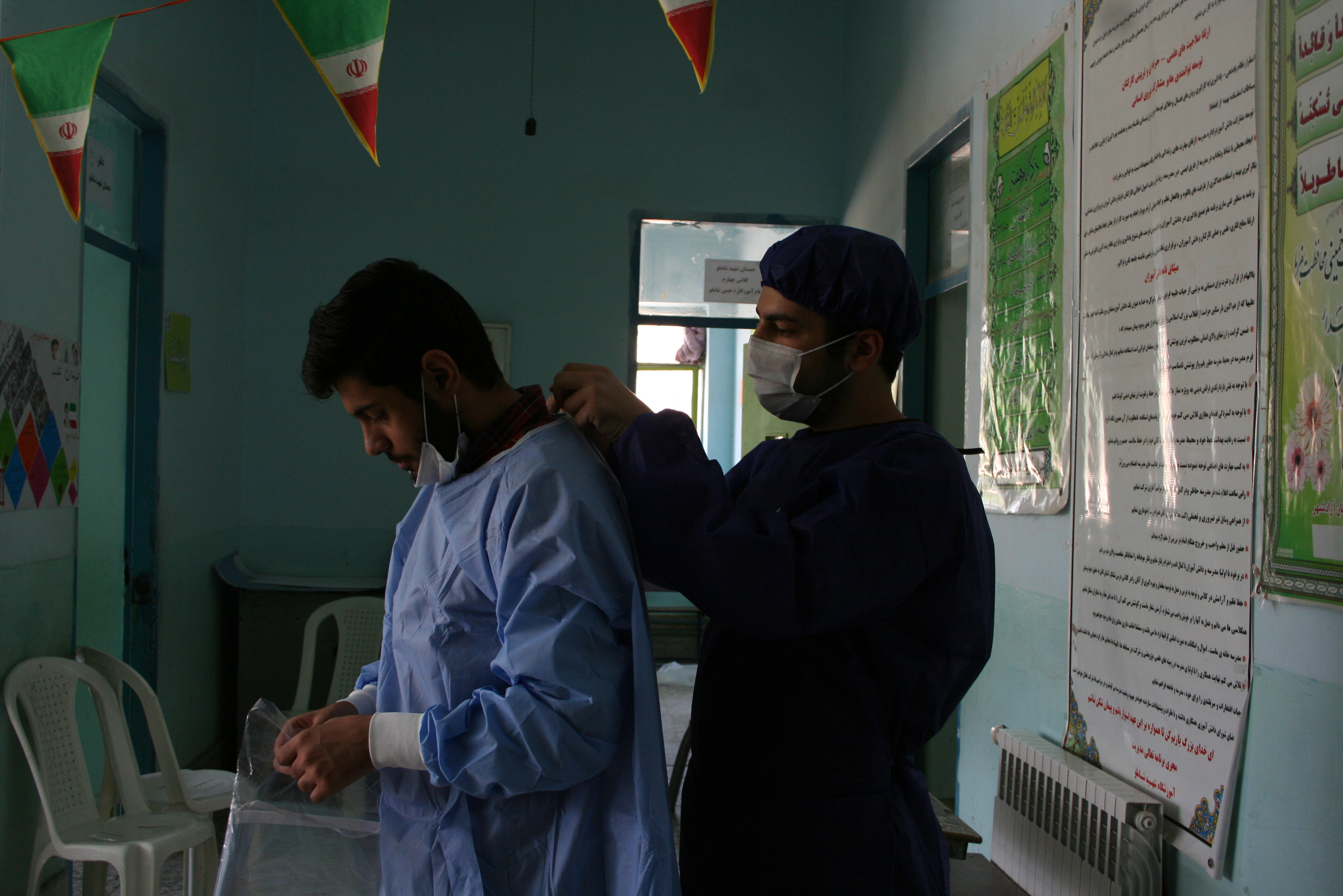 خدمات‌رسانی پزشکی جهادگران گروه شهید کاظمی‌آشتیانی به نیارمندان 3