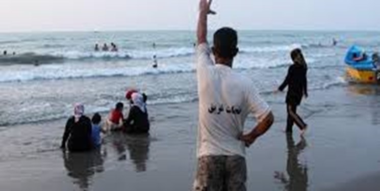 نجات ۱۱۶۱ نفر از چنگال موج‌های شکافنده دریا
