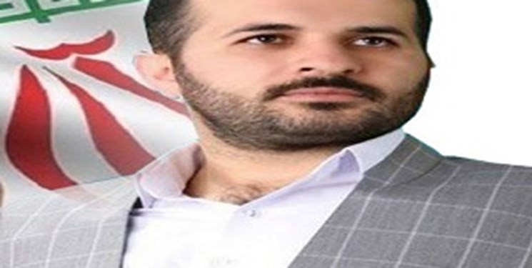 نورچشمی ها در مرزها به درآمد کلان رسیده و جوانان باید کولبری آنان را کنند
