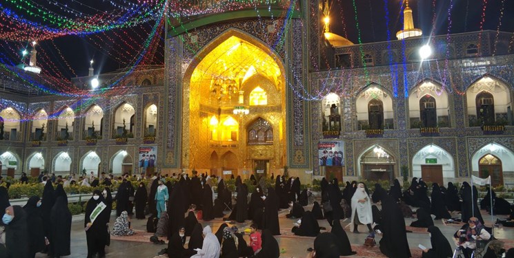 جشن میلاد امام رئوف با سیمایی متفاوت به دلیل شیوع کرونا/اشک شوق داریوش ارجمند درحرم+عکس و فیلم