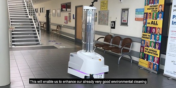 ربات‌ها محیط بیمارستان را پاکسازی می‌کنند