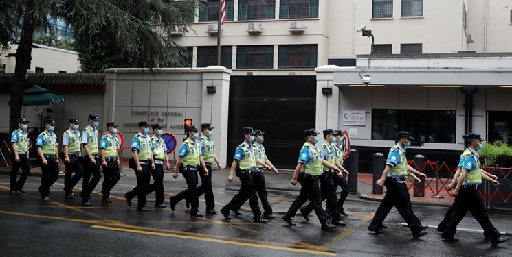 افزایش نیرو‌های امنیتی در مقابل کنسولگری‌ آمریکا در چنگدوی چین
