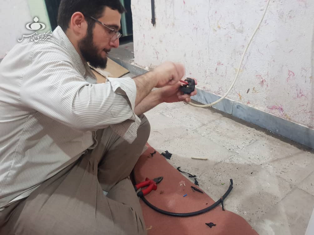 كولر،سيد،متري،دست،روز،خنك،كاخ،خدا،مادر،خانه،ميكرد،قرارگاه،دن ...