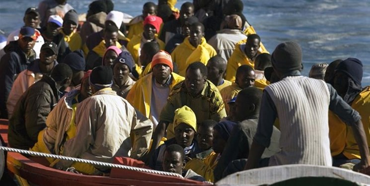 مرگ 27 پناهجو در پی واژگونی قایقشان نزدیک ساحل غرب آفریقا