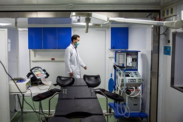 اتاق عمل سامانه‌های متحرک درمانی و انتقال بیمار 
