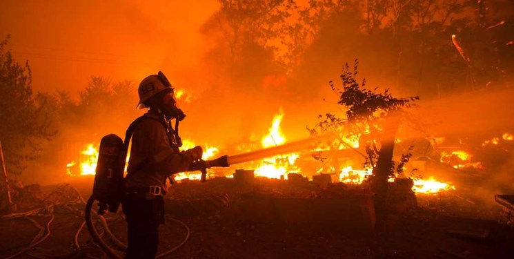 400 هزار هکتار از اراضی کالیفرنیای آمریکا در آتش سوخت