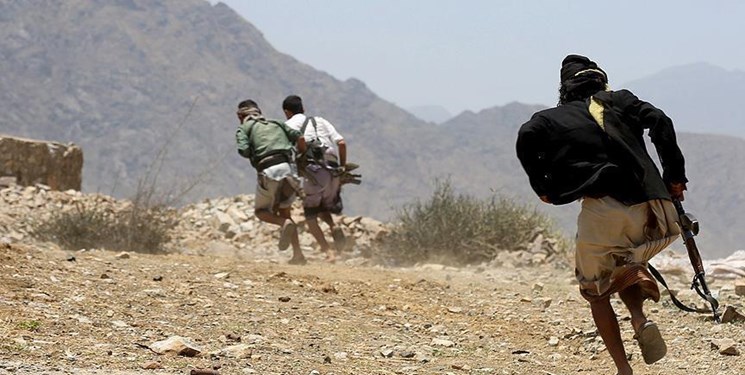 وبگاه یمنی: کاری که ارتش مجهز آمریکا نتوانست، یمنی‌ها با سلاح‌های سبک انجام دادند