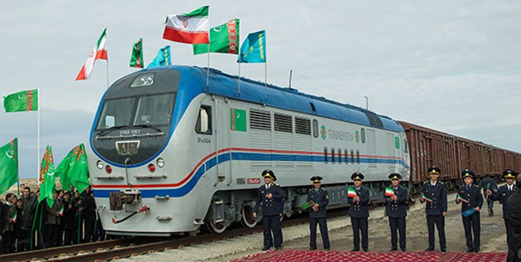 نورسلطان: راه‌آهن قزاقستان ـ ترکمنستان ـ ایران، نماد دوستی ۳ کشور است