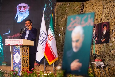 سخنرانی حاج حسین یکتا، راوی کتاب 