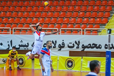 عادل غلامی و حمزه زرینی دو بازیکن سابق تیم ملی در ترکیب هراز آمل