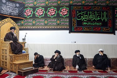 حضور آیت الله موسوی جزایری ، زعیم حوزه های علمیه خوزستان در مراسم شهادت حضرت رقیه (س) اهواز 