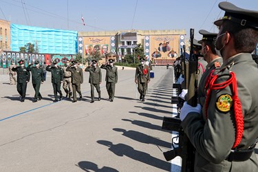 ورود فرماندهان سپاه و ارتش به مراسم مشترک دانش‌آموختگی دانشگاههای افسری نیروهای مسلح