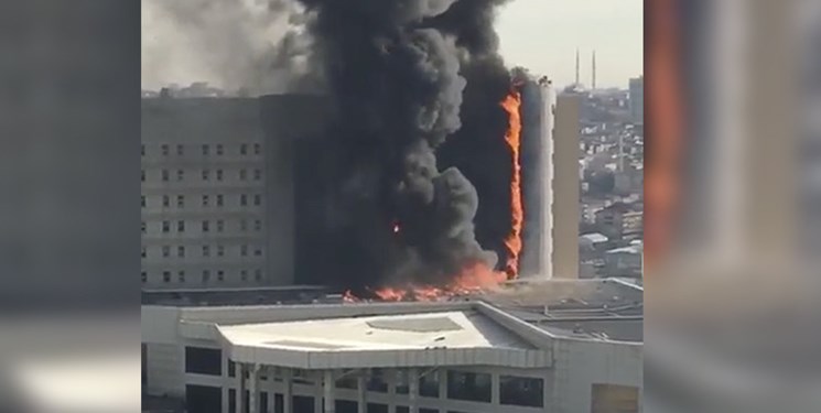 فیلم | آتش سوزی در ساختمان دانشکده پزشکی در استانبول