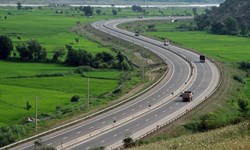 کاهش عبور خودرو در جاده ها/ ترافیک در آزادراه قزوین-کرج و تردد روان در جاده های کشور