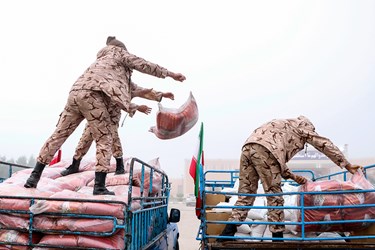 تا زمان وجود بیماری کرونا این نهضت توسط سپاه و بسیج تداوم خواهد داشت.