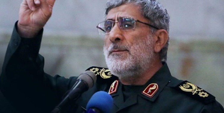 شهید سلیمانی مرد میدان مقاومت بود ولی مقاومت را از درون خود شروع کرد