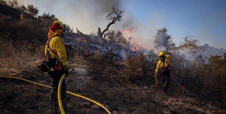 آتش‌سوزی‌ها در ایالت کالیفرنیا ادامه دارد