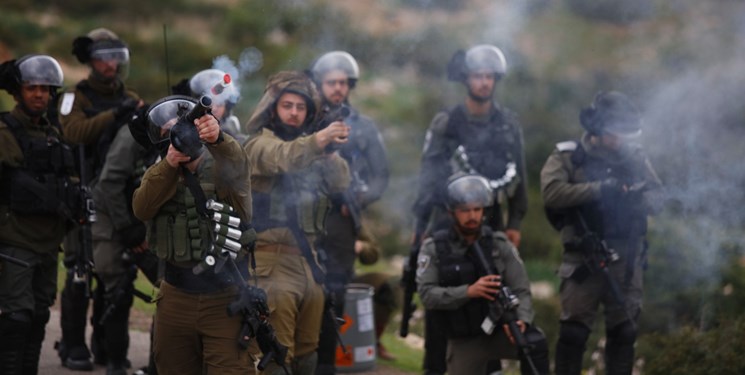 کرانه باختری| ده‌ها مجروح و شهادت معلول فلسطینی