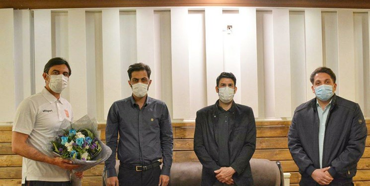 استقبال باشگاه گل‌گهر از سرمربی شهرخودرو