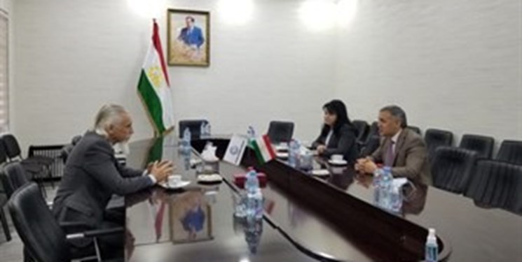 دیدار نماینده اتاق بازرگانی تاجیکستان با نماینده بانک جهانی