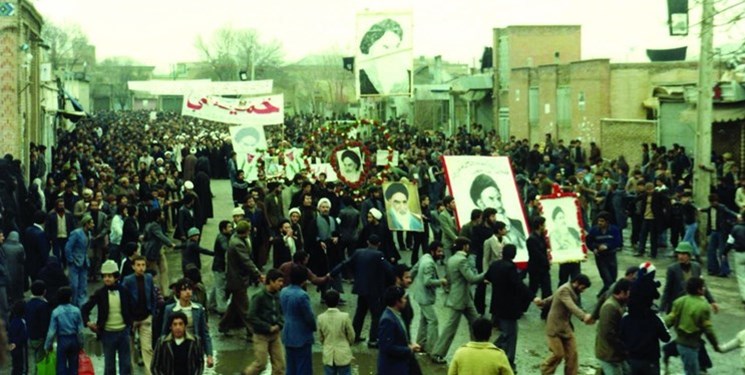 قیام خونین مردم قزوین/ تظاهرات 4000 نفری مردم علیه رژیم پهلوی