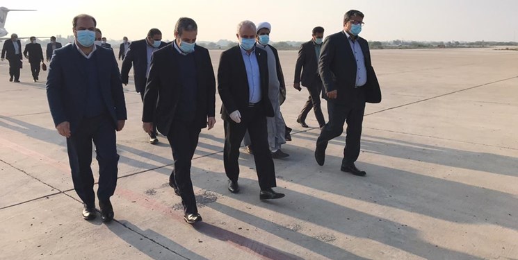 ورود معاون رئیس جمهور به بوشهر/ تفاهم نامه ساخت مسکن ایثارگران منعقد می‌شود