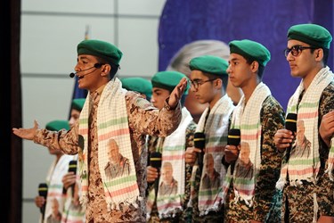 اجرای گروه سرود، در وصف سردار قاسم سلیمانی 