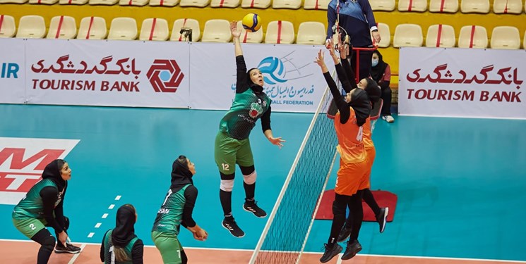 لیگ برتر والیبال بانوان| پیروزی سبزپوشان ذوب‌آهن مقابل حریف رفسنجانی