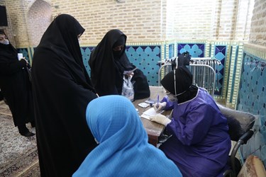 ویزیت رایگان بیماران در طرح «شهید سلیمانی» توسط پزشکان زن