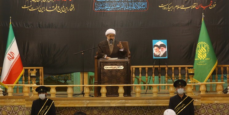 آیت‌الله مصباح نماد استقامت و شهادت بود
