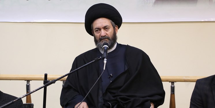 آیت‌الله عاملی: اجرای طرح‌های عمرانی را به دور مسائل سیاسی پیگیری کنید