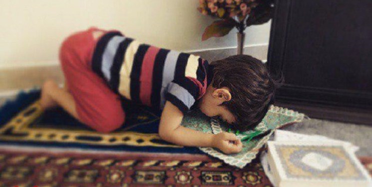 کنج دنج نمازخوانی در خانه/ فرزندمان را به صورت عملی با اهمیت نماز آشنا کنیم