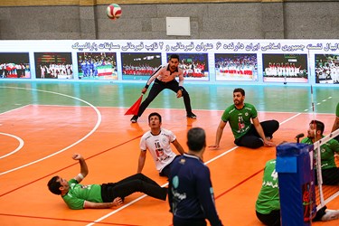 دیدار مس شهر بابک کرمان و ذوب آهن اصفهان در چارچوب مرحله نهایی مسابقات لیگ برتر والیبال نشسته مردان باشگاه‌های کشور