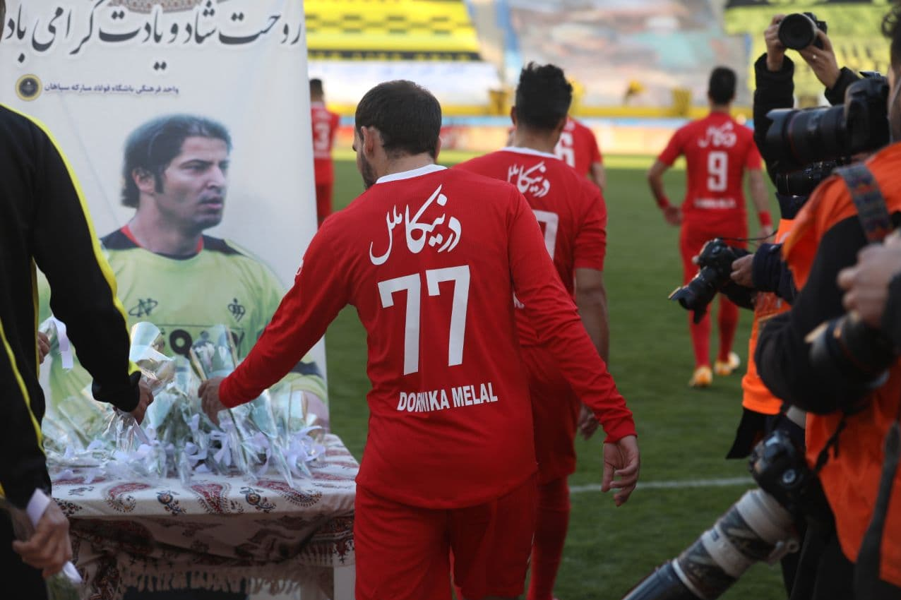 سپاهان،بازي،داور،بازيكنان،عكس،تيم،پنالتي،دروازه،اعلام