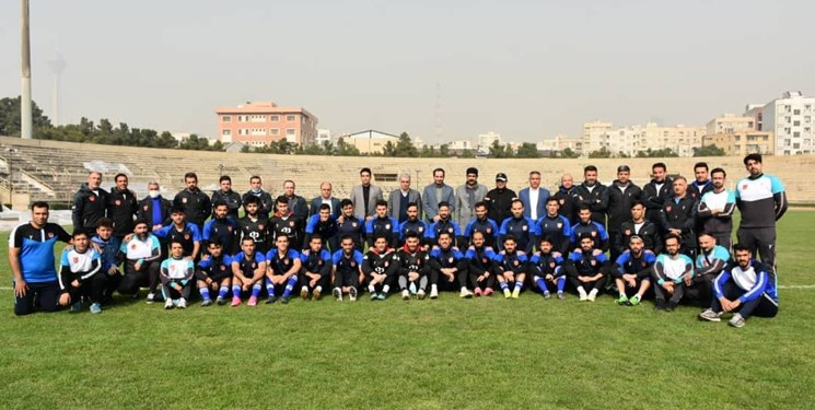 پیش از مصاف با پرسپولیس؛مدیرعامل صنایع مس ایران در تمرین شاگردان ربیعی +عکس