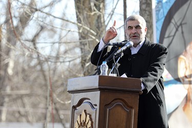 سخنرانی دکتر علی نیکزاد نایب رئیس مجلس شورای 
 در رزمایش خودرویی مردم اردبیل در جشن انقلاب